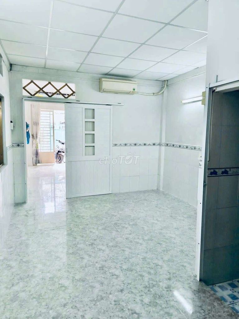 4mm 4x14 alleys open 6 meters 3rd floor Q. German bedroom 5 Phú Nhuận