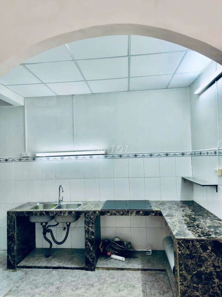 4mm 4x14 alleys open 6 meters 3rd floor Q. German bedroom 5 Phú Nhuận