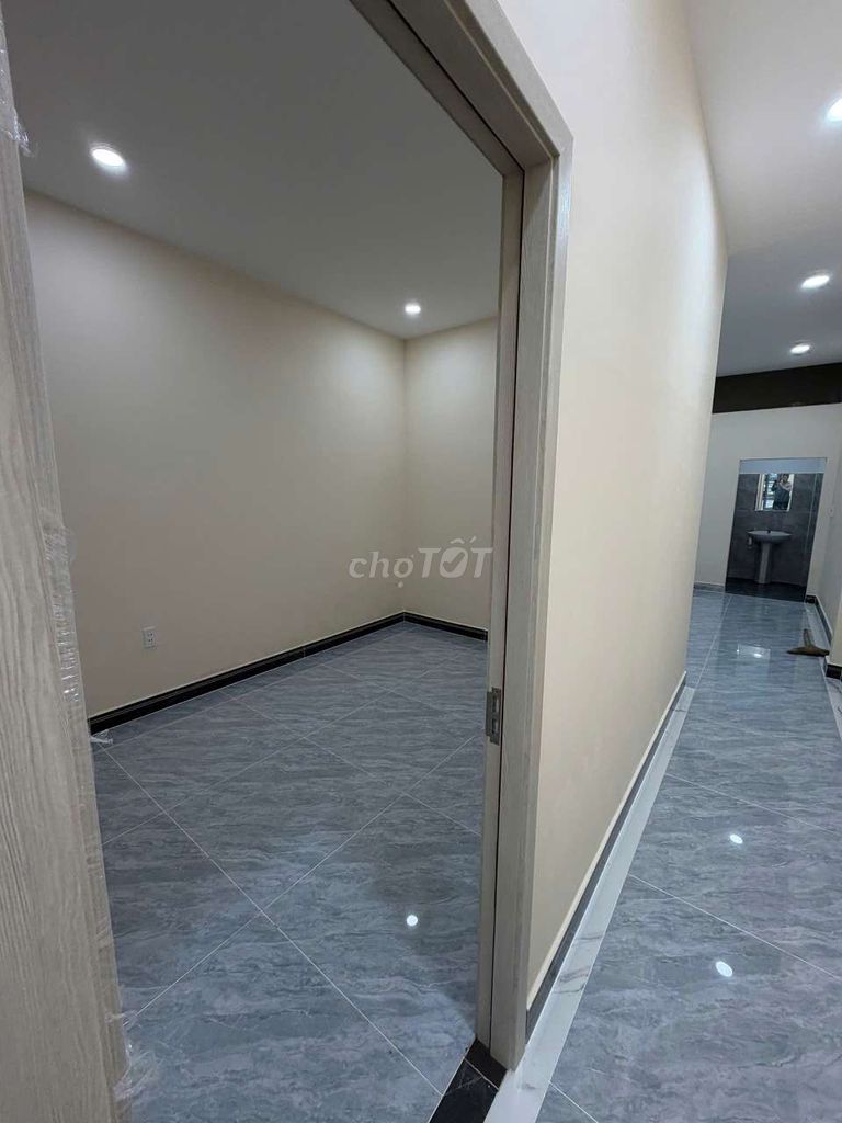 Rent New Buildings 8 meters through