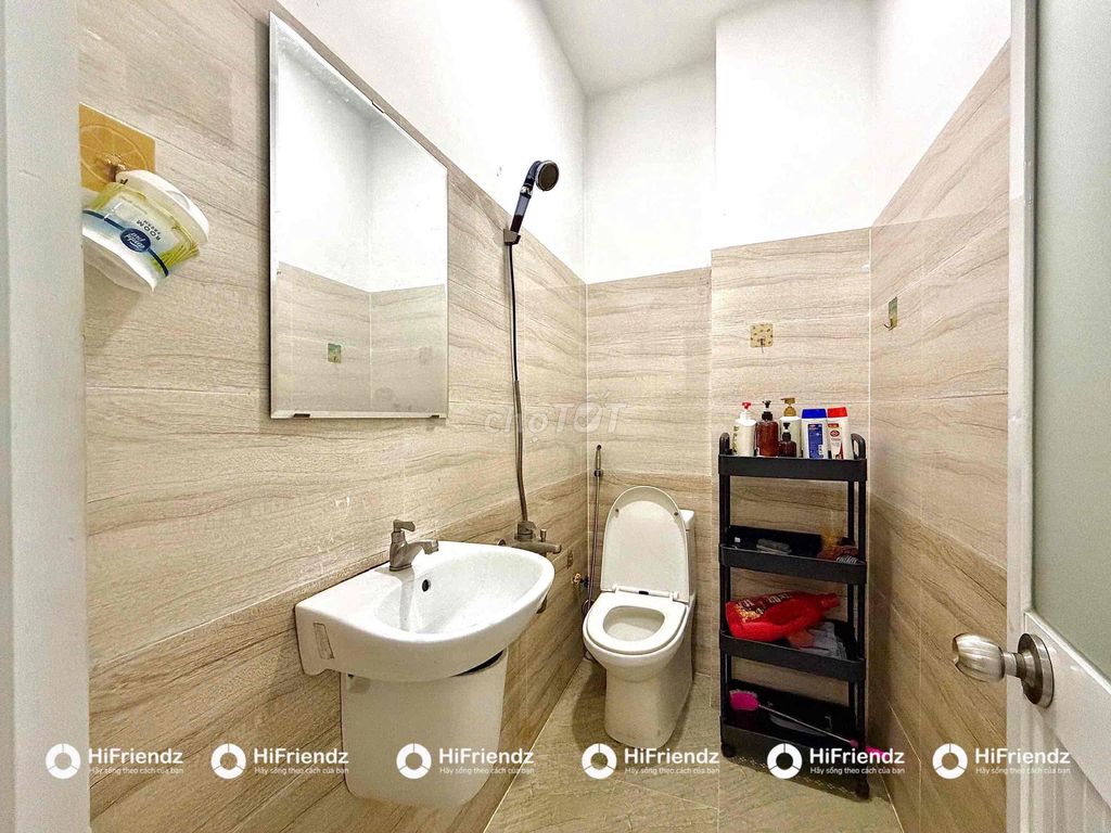 available Bancol - full interior - nearing the four - ethnic - ethyl - ethnarian temple