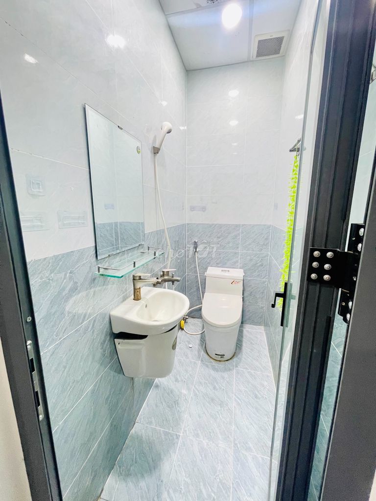 Cheap motel room - 2400 elevator - Tân Kỳ Tân Quý area - Tân Phú