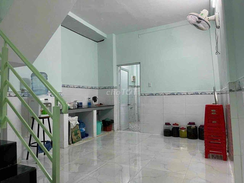 Rent a one-story apartment, two bedrooms three against 25 bt.