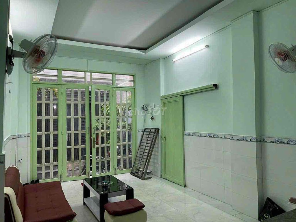 Rent a one-story apartment, two bedrooms three against 25 bt.