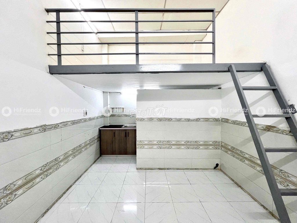 1P available - air elevator - near four security societies