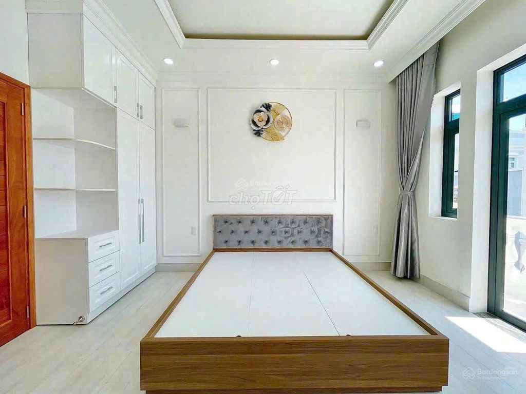 4 4th floor bedroom 5 toilet 1 .0 Trường Thọ rented