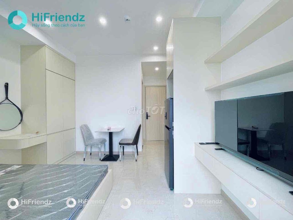 The new studio apartment is full of furniture, the private washing machine at the law college.