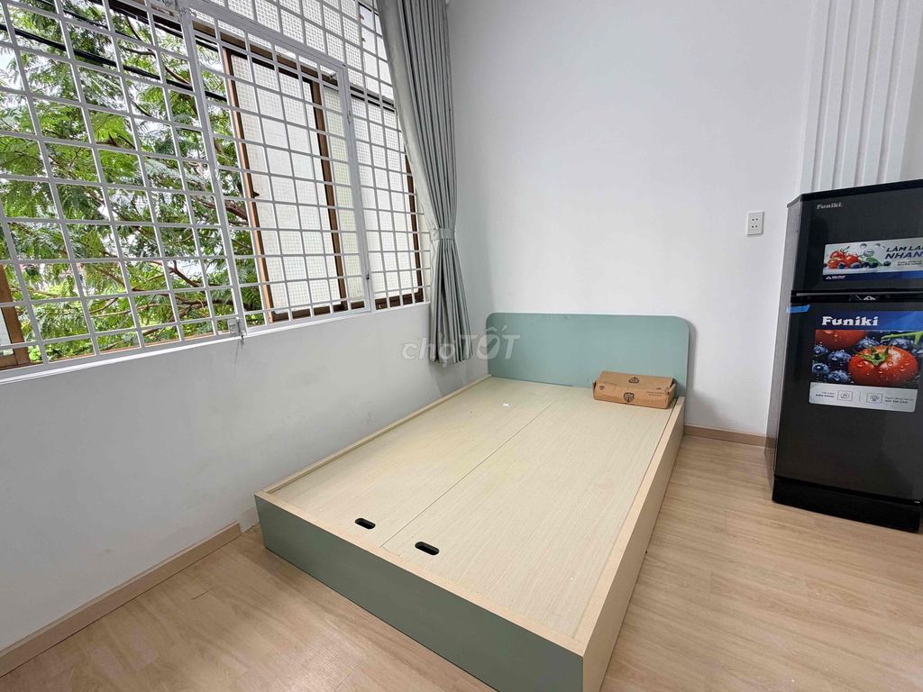 County 4 for rent near Nguyễn Tất Thành University, Law University