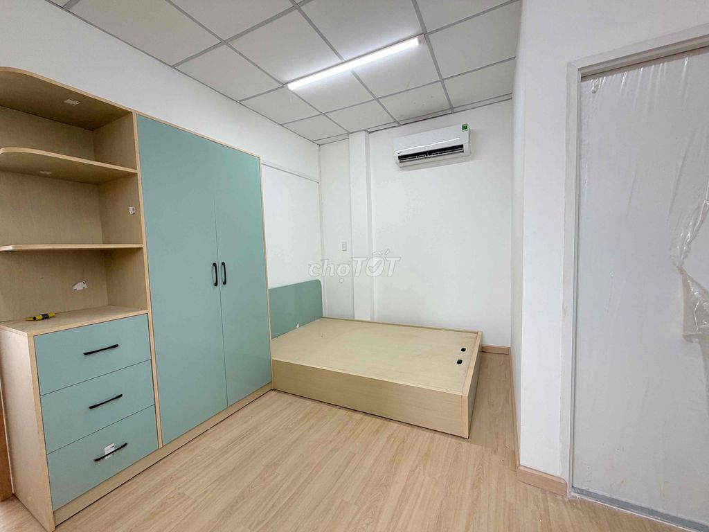 County 4 for rent near Nguyễn Tất Thành University, Law University