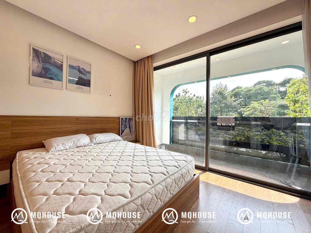 Rent the apartment. 40 M2 bedrooms near the stilt bridge, full interior, balcony.