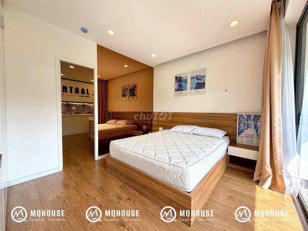 Rent the apartment. 40 M2 bedrooms near the stilt bridge, full interior, balcony.
