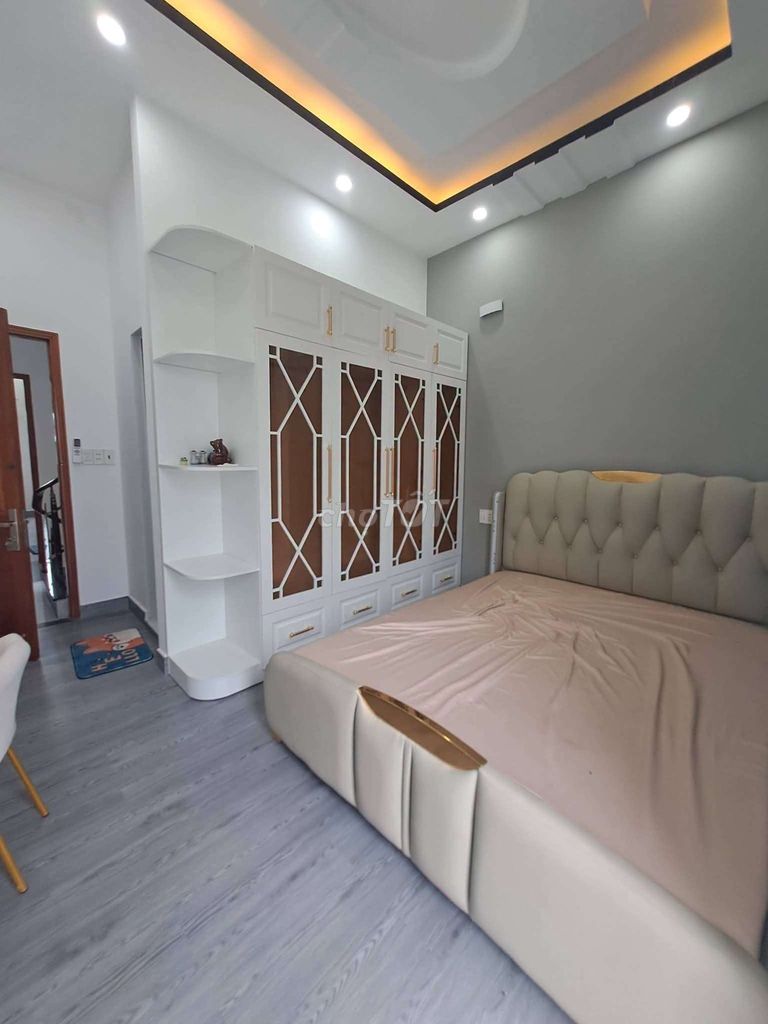 Rent a nice street - area 4 X18 M - Huỳnh Tấn Phát - Phú Thuận district 7