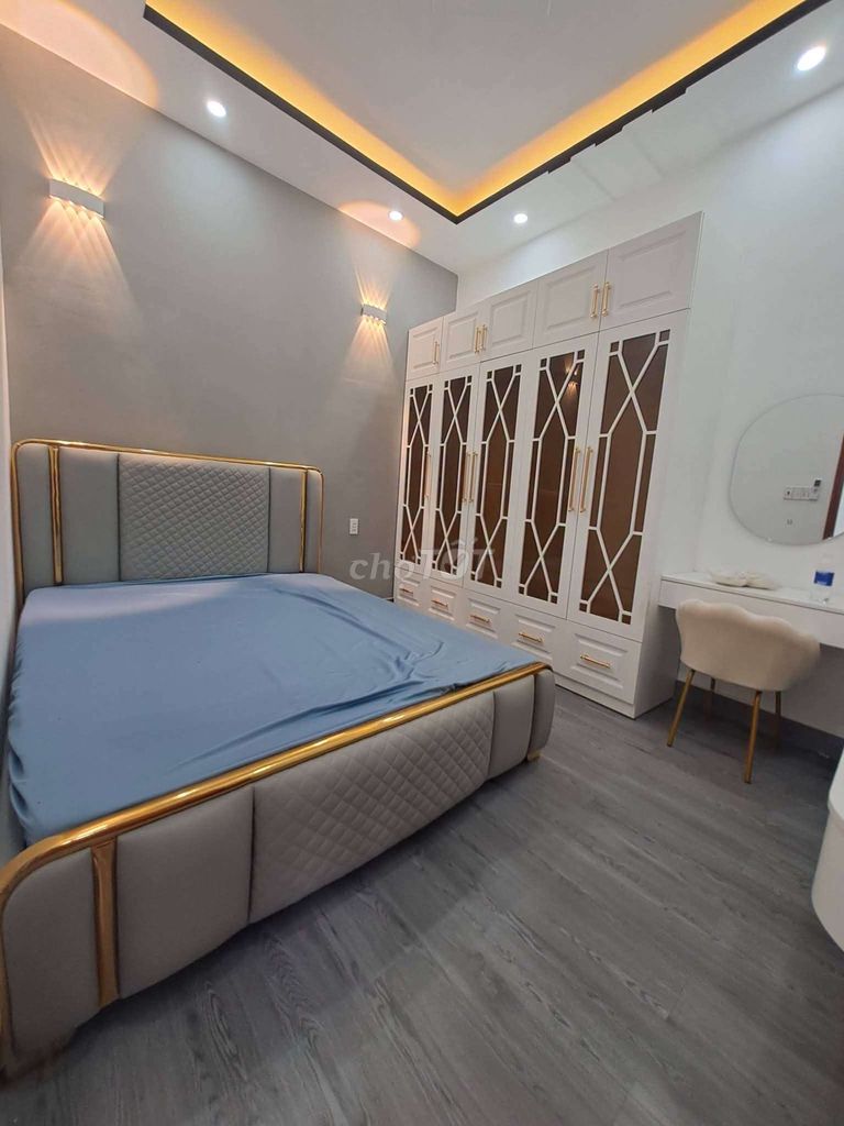 Rent a nice street - area 4 X18 M - Huỳnh Tấn Phát - Phú Thuận district 7