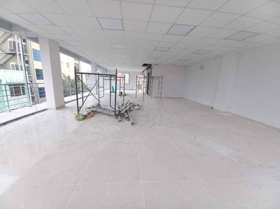 office building-- plus five floors floating--700 meters of Trần Não Zq1 District 2.