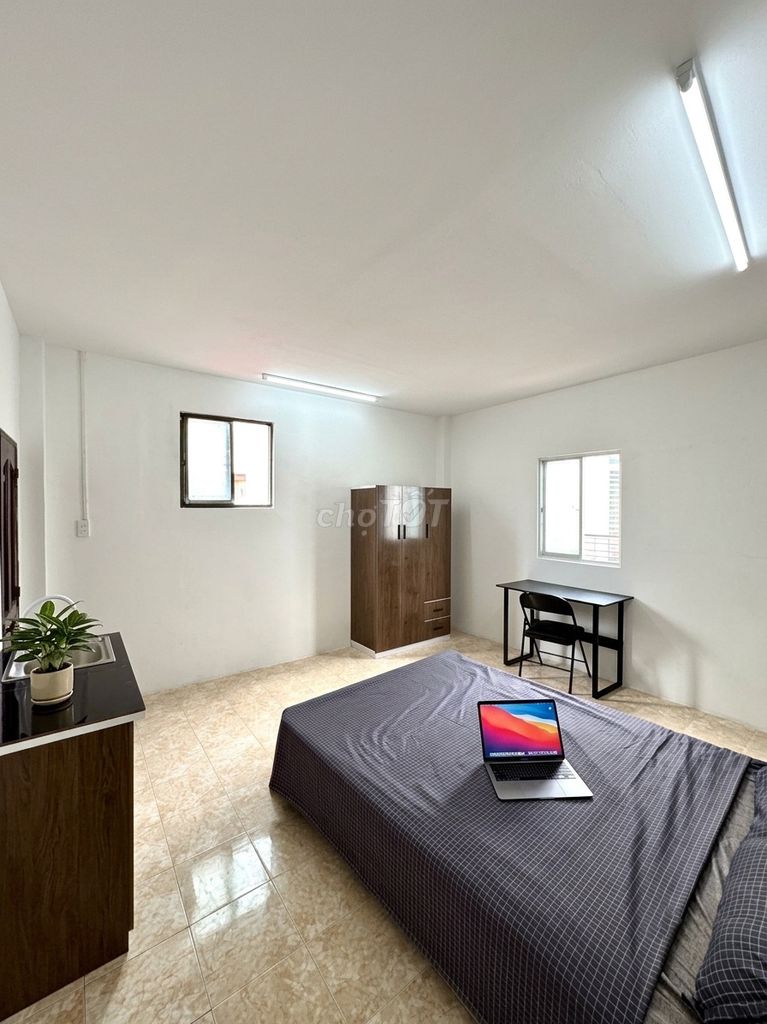 New room complete, balcony. In the face of Thailand