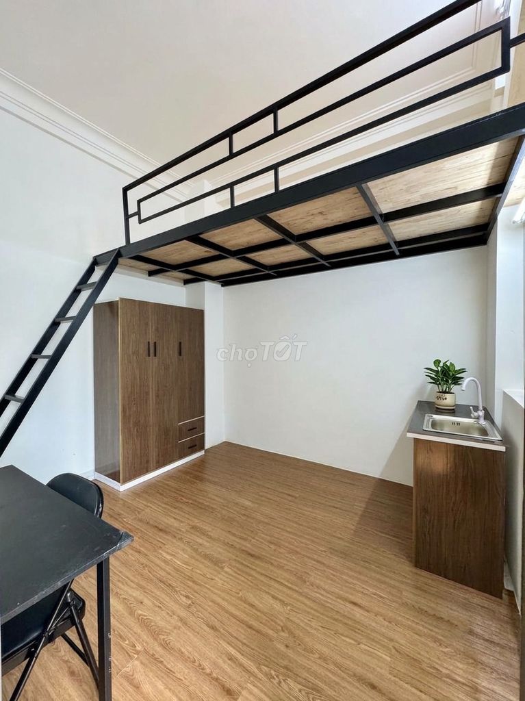 New room complete, balcony. In the face of Thailand