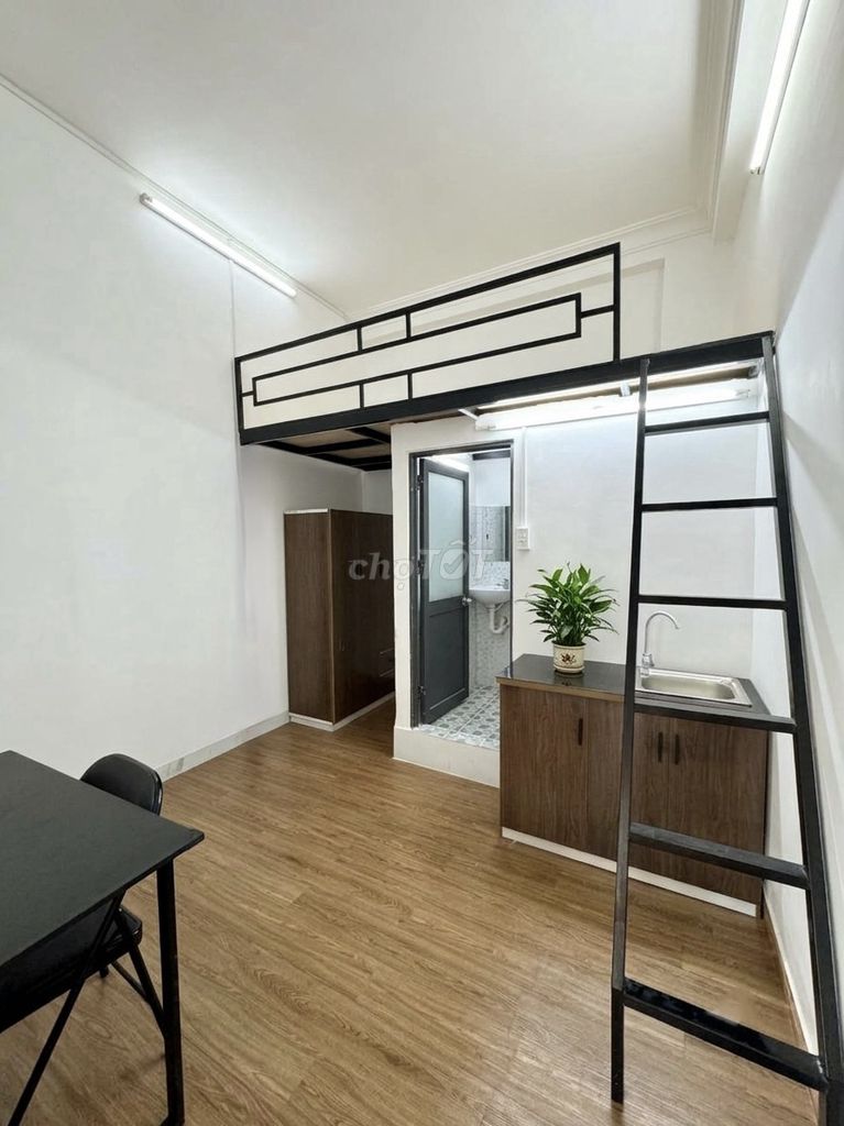 New room complete, balcony. In the face of Thailand