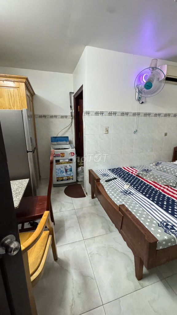 Cheap motel.