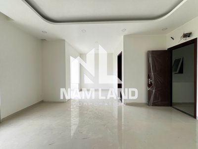 The new house is 100%.7 x 20 meters. 4 floors of Nguyễn Hoàng-Gh.