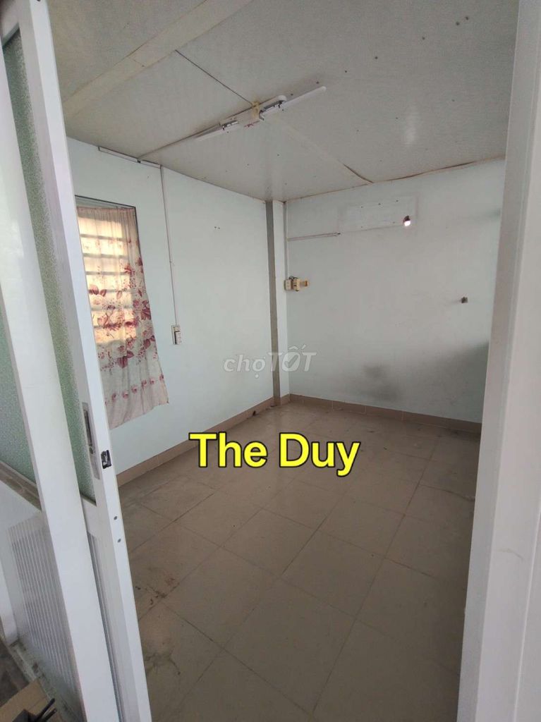 To the Dương Bạch Mai studio.