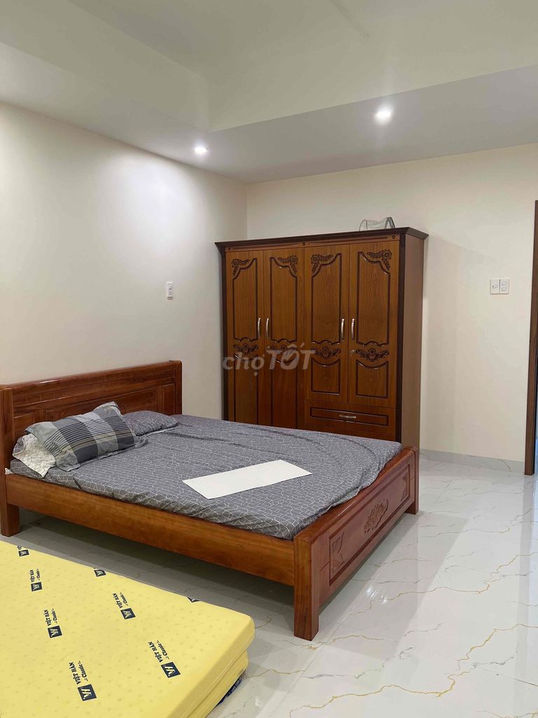 rent whole large cash internal interior furniture