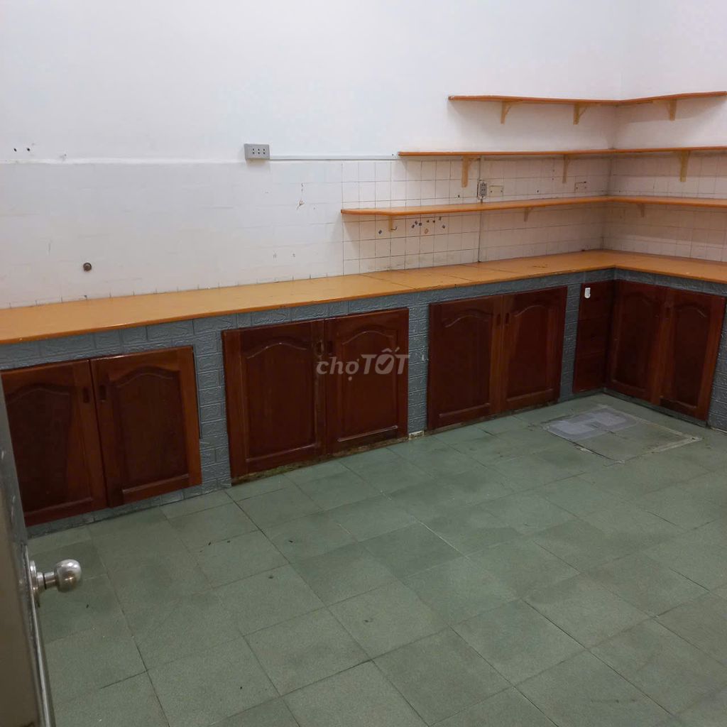 Renting the whole place, Hồ Văn Huê, Phú Nhuận, office-worker.