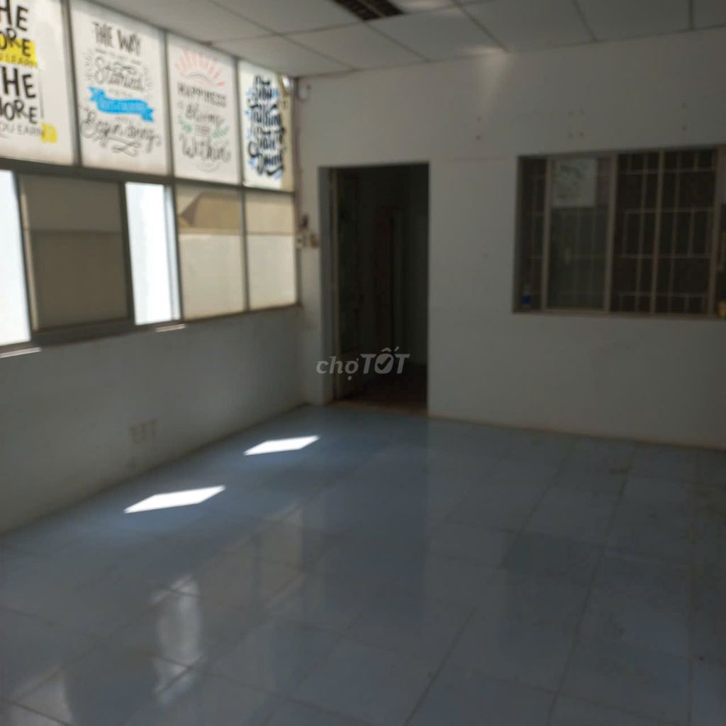 Renting the whole place, Hồ Văn Huê, Phú Nhuận, office-worker.