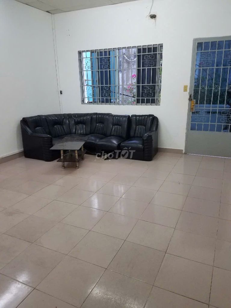 Renting the whole place, Hồ Văn Huê, Phú Nhuận, office-worker.