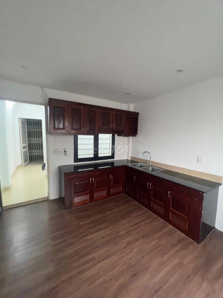 Rent the original house-- Nguyễn Văn Thương, Bình Thạnh