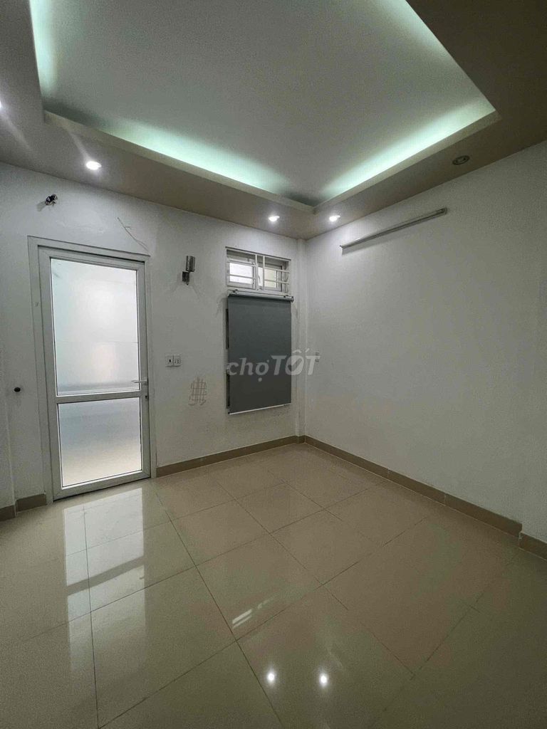 Rent the original house-- Nguyễn Văn Thương, Bình Thạnh