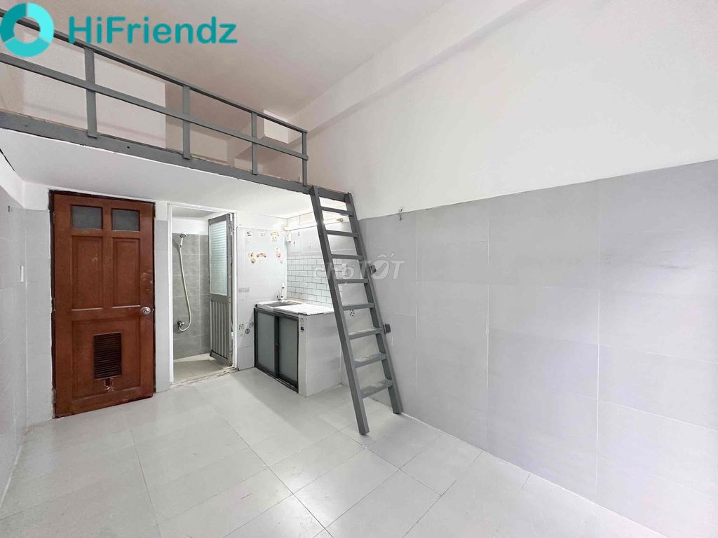 Rent a new building with a Royal Parks Department. Four-Folder Cross. Sen.