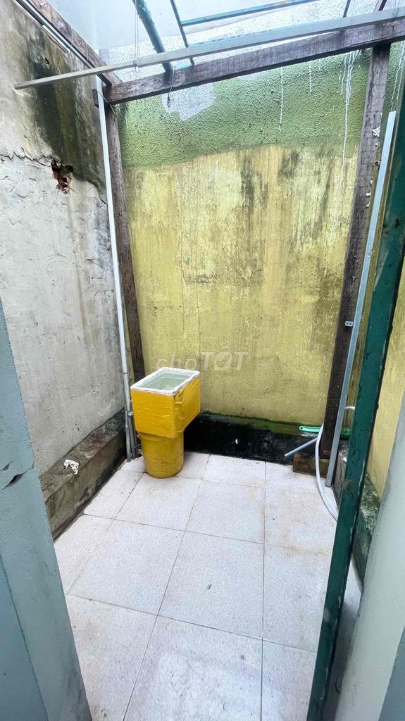 It's near the school next to the alley. 2 million.