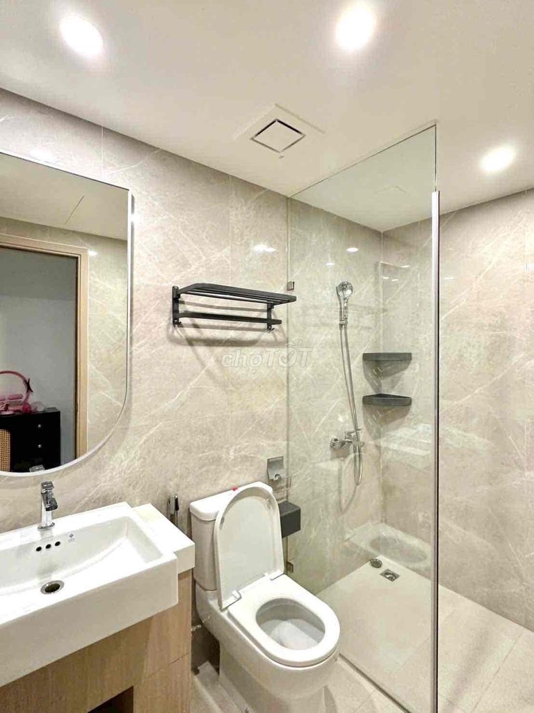 Rent two bedrooms, two lbv toilets, full-class furniture.