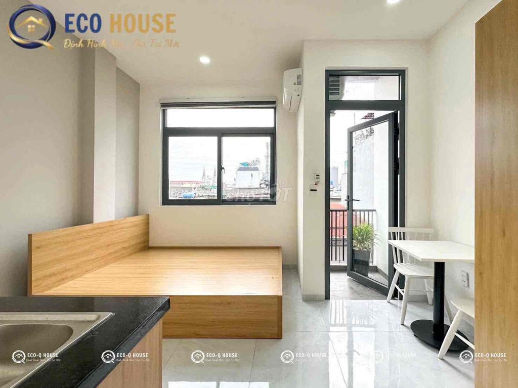 The baccol studio near the commercial university - full interior is three minutes away.
