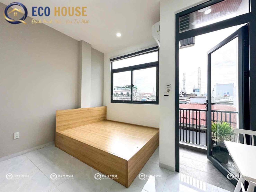 The baccol studio near the commercial university - full interior is three minutes away.