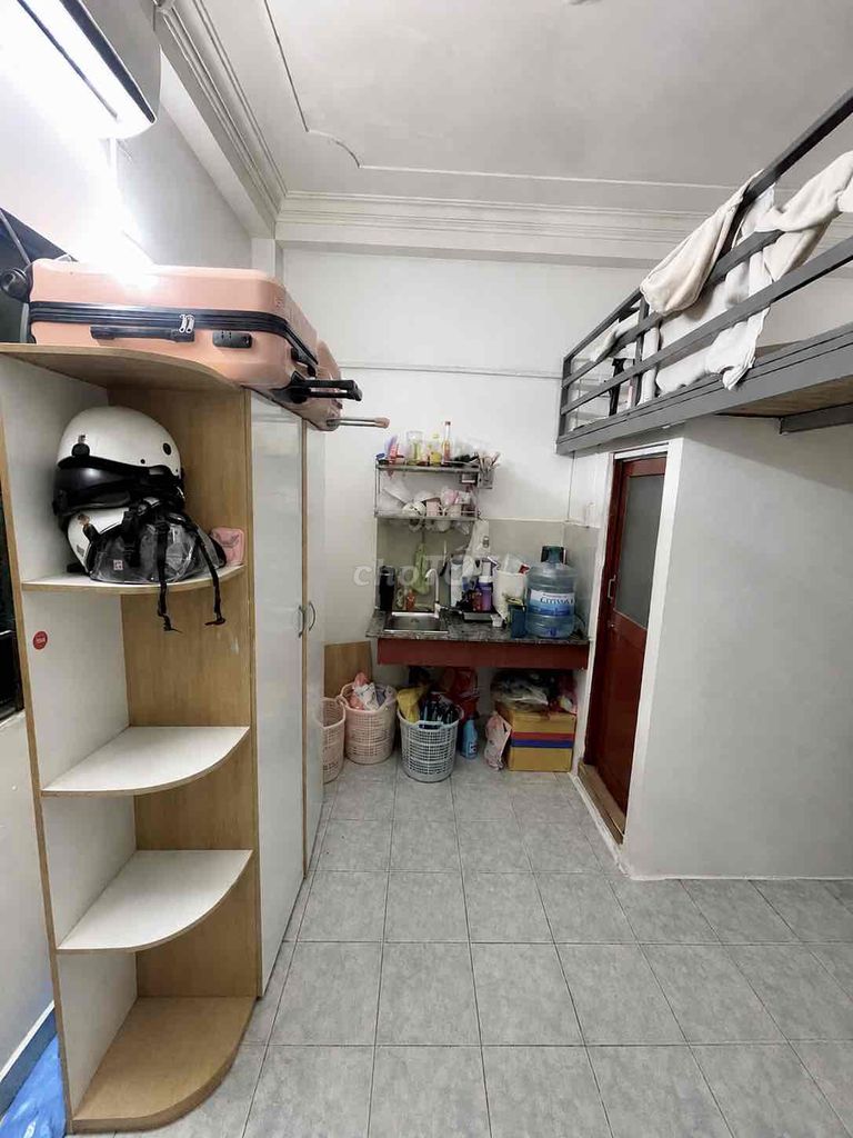 Pass Room