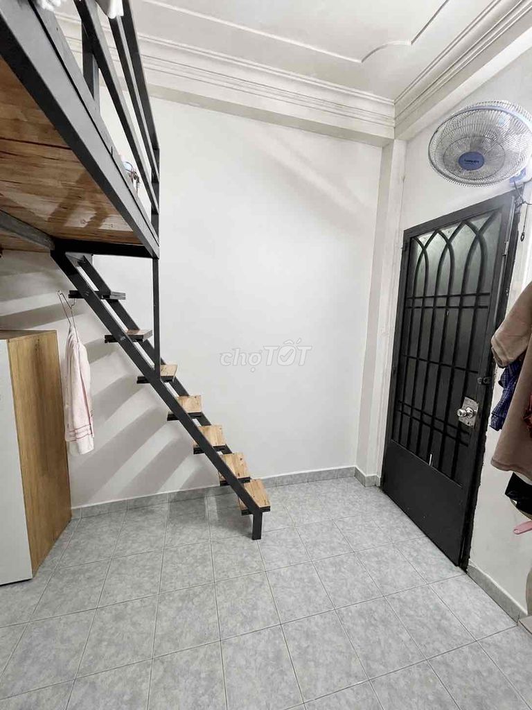 Pass Room