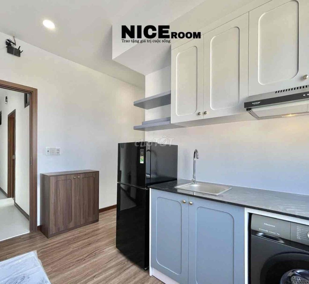 Rent the apartment - one bedroom, close-up business college.