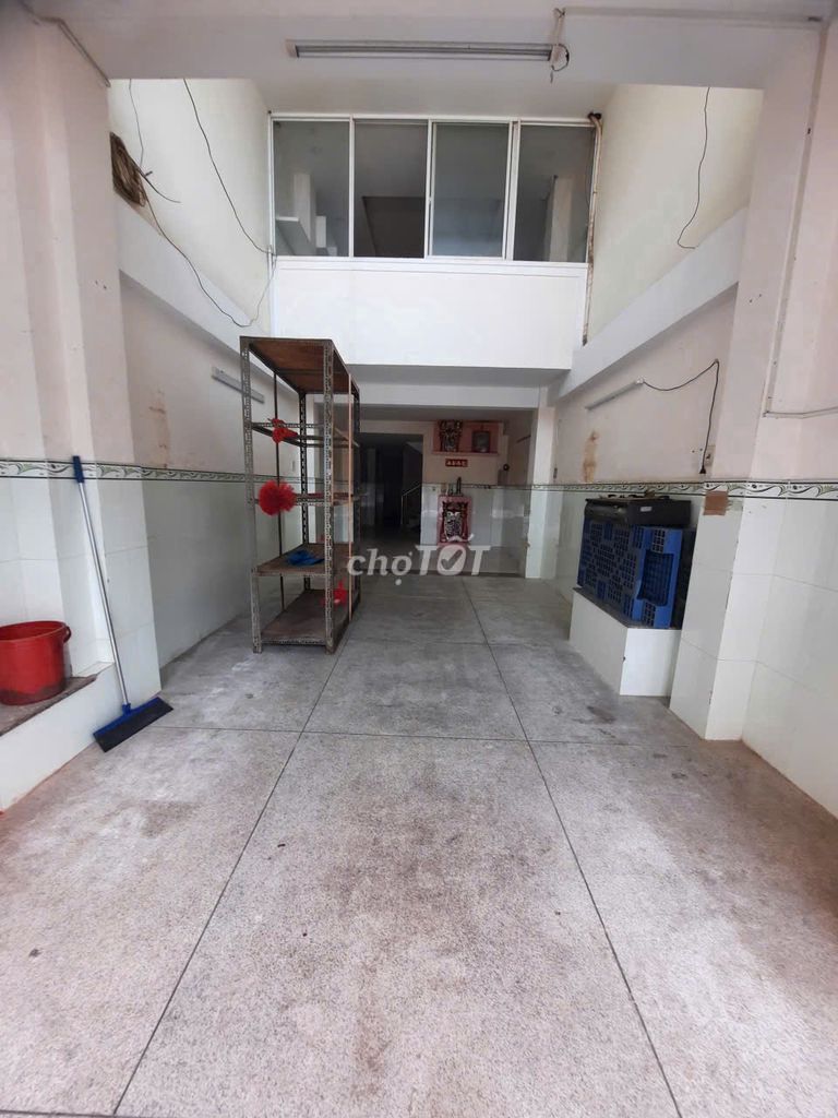 Tạ Uyên alley, 11-3 floor st, 6 bedroom 5 toilets, 4 x25 meters, 23 million