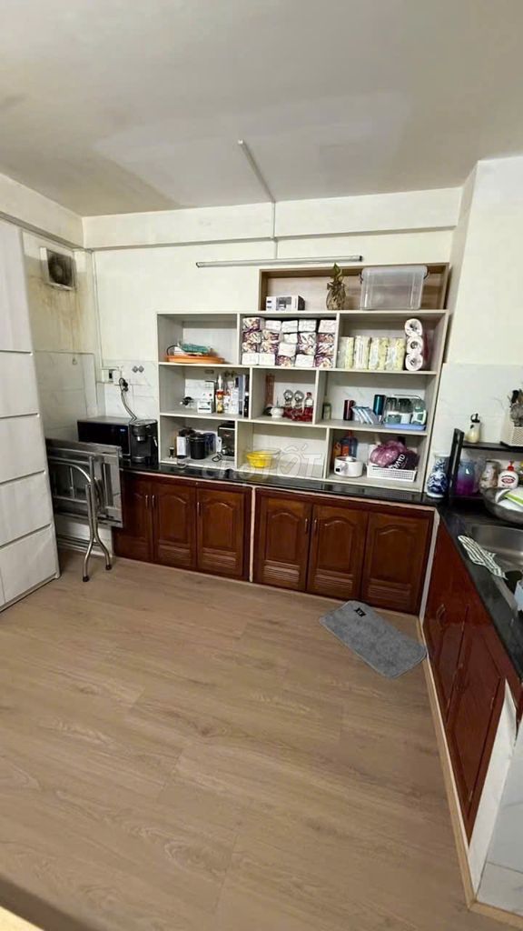 Bà Hạt Front House, 3 floors, 5 bedrooms, 3.6 x15 meters, 30 million