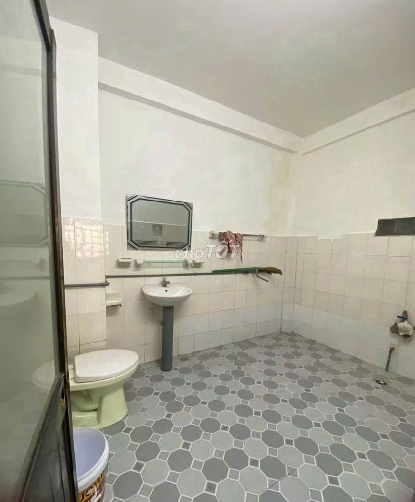 Đội Cung cash, 11th District, 2 floors, 2 bedrooms, 3.3 x14 m. (16 million)