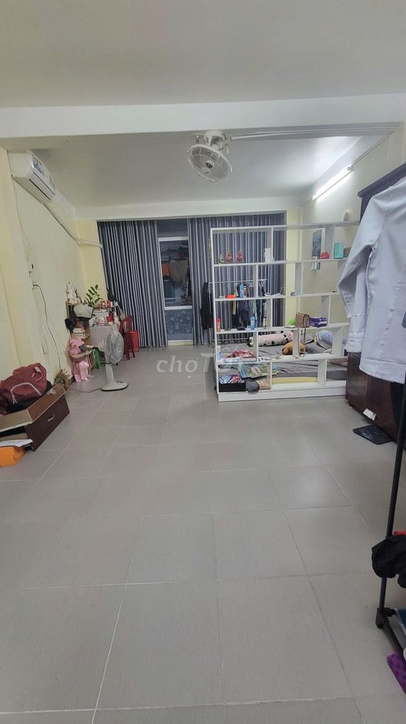 Lê Hồng Phong-7, 3 floors, 3 bedrooms, 4.5 x10 meters, 18 million a month.