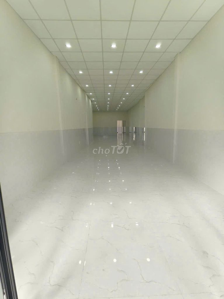 Front level to Lò Siêu, 4 x35 m below 6 meters, 2 bedrooms 2 toilets, 28 million