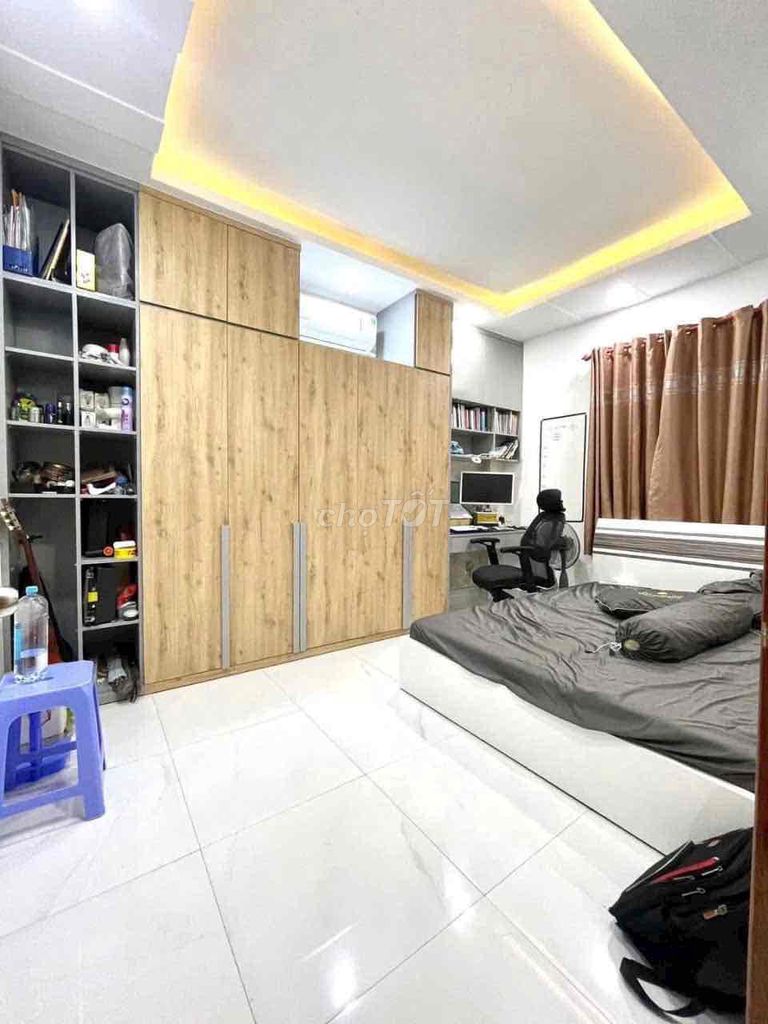 3 bedrooms 3 toilets Quang Trung.