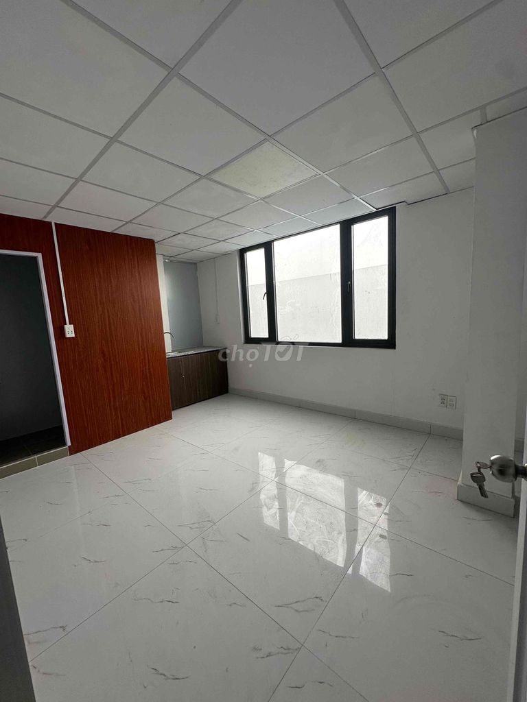 service apartment near the bridge market near Lê Đức Thọ - 2 million8 - 3 million elevators in the car - 0-8