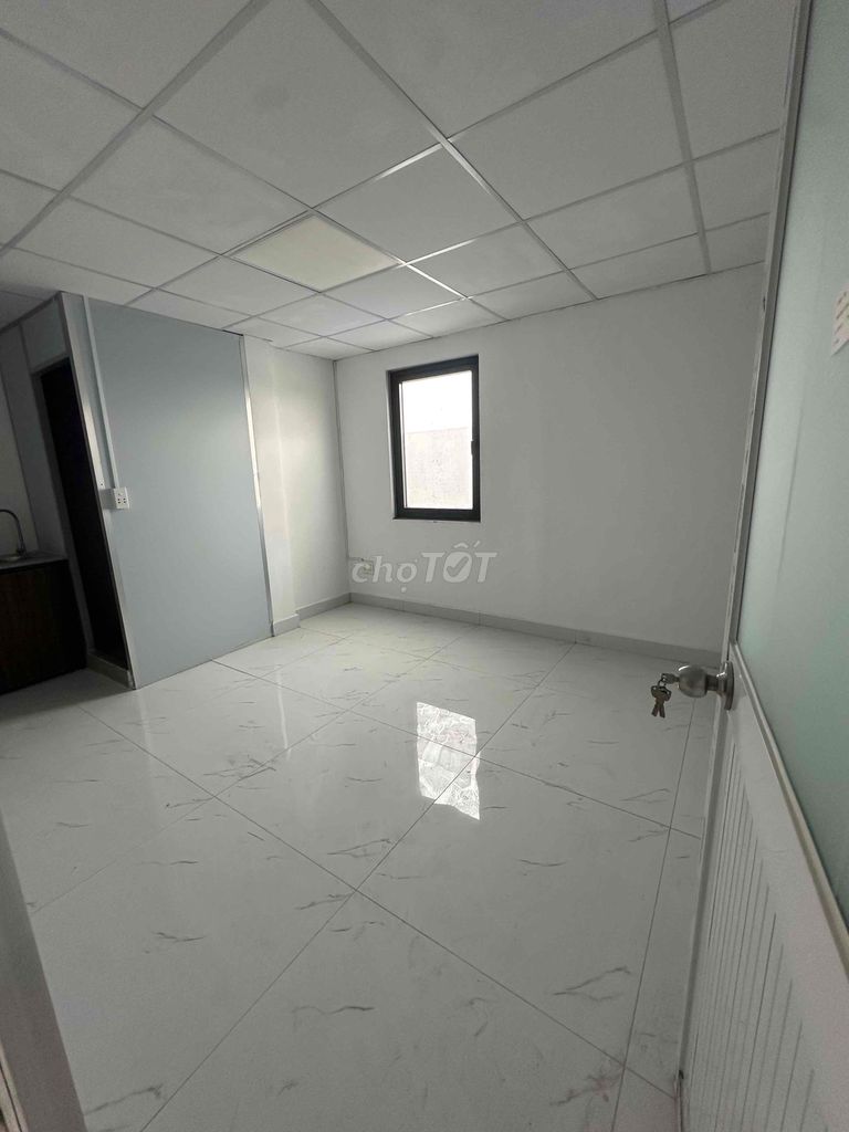 service apartment near the bridge market near Lê Đức Thọ - 2 million8 - 3 million elevators in the car - 0-8