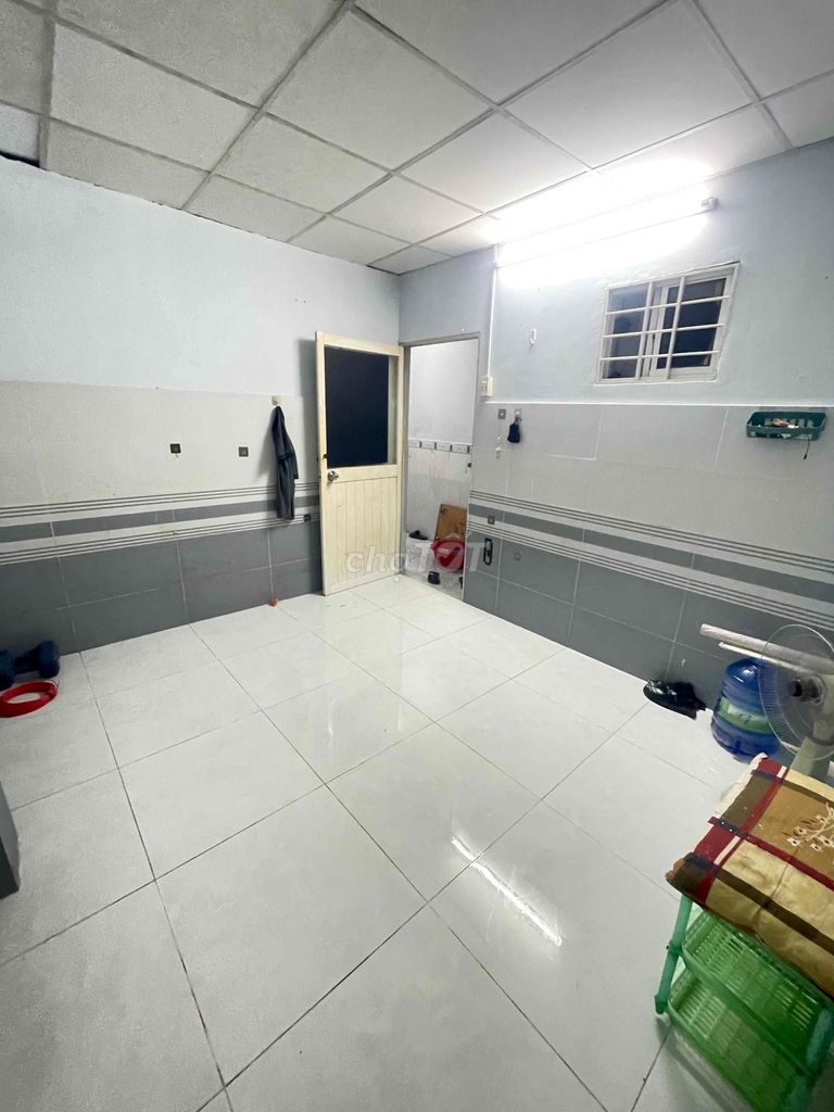 Rent the Cao Lỗ wards 4th district.