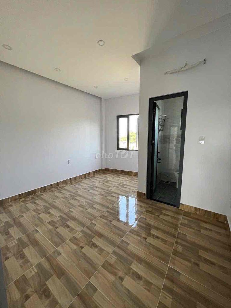 1 st. 2rd floor 3 o'clock truck bedroom near Lò Lu District 9