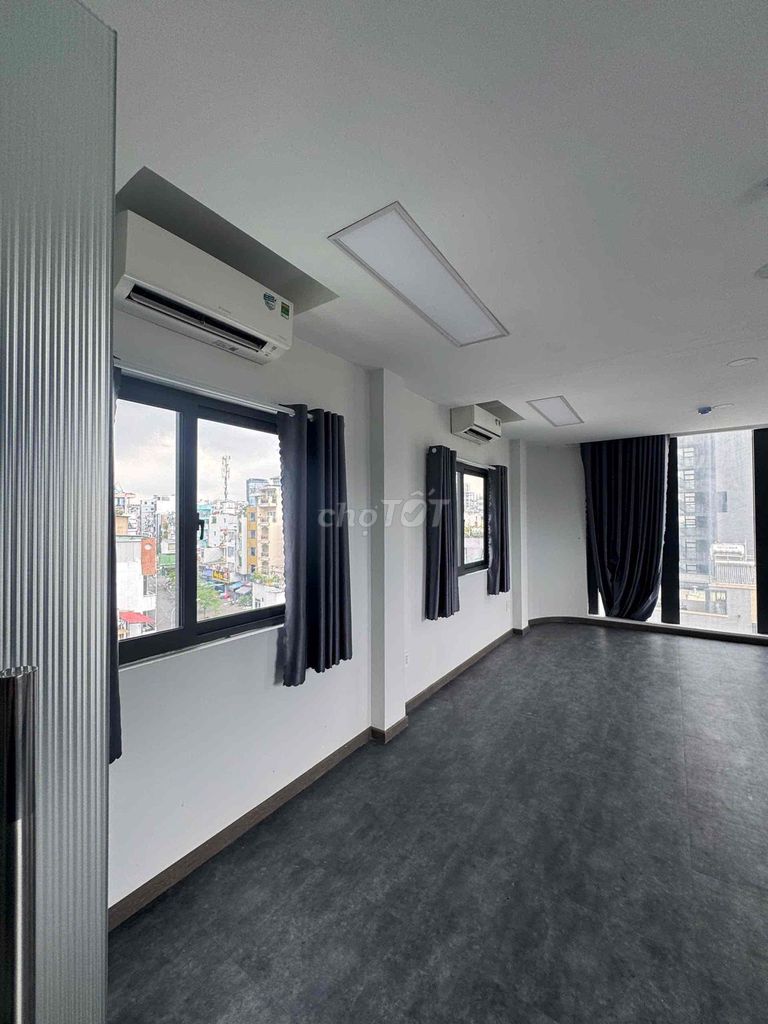 Rent the building 2th Detective, 4.7 x 11 District 1, 5 floors, elevators, 70 million