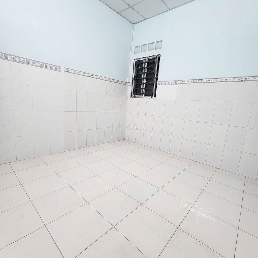 Rent Lê Trọng Tấn, 8 meters x 20 meters, 3 bedroom 2 toilets, only 8 million a month.