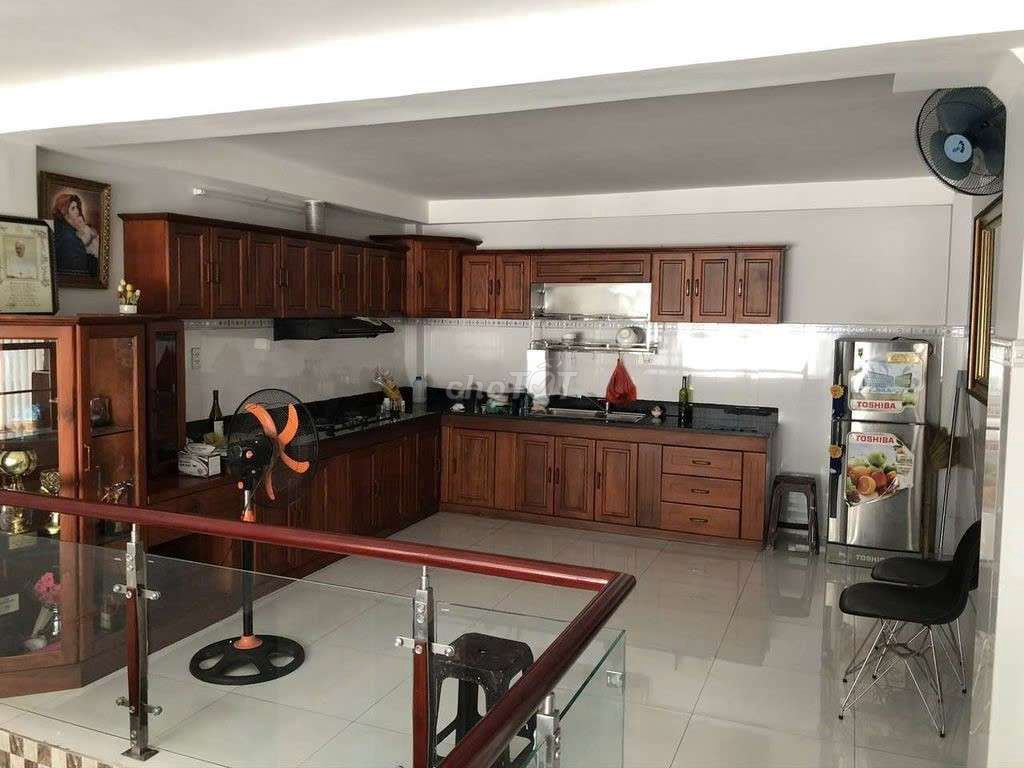 4th floor nice house - Lê Văn Sỹ -40 meters2, 4 floors floor, 3 bedrooms 4 toilets